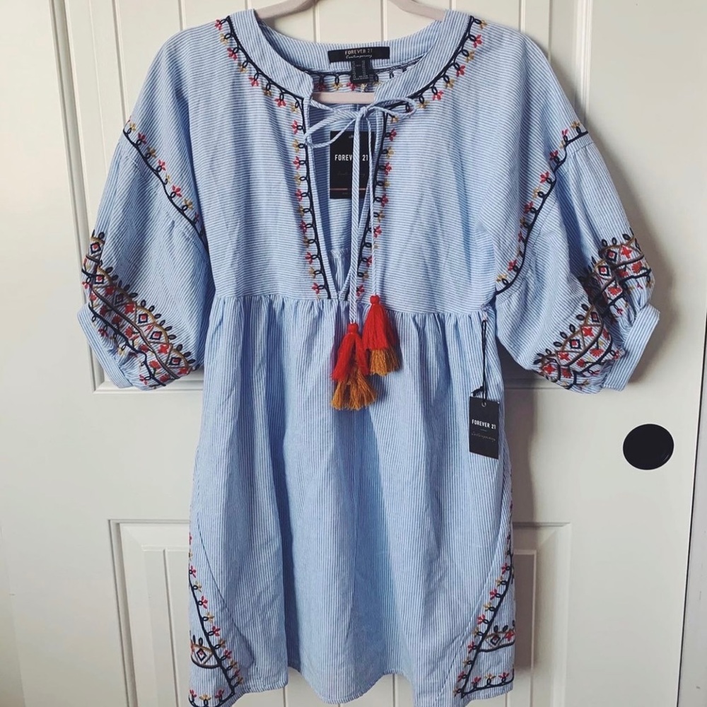 Forever21 embroidered dress
